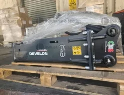 1#9496 Miniescavatore Bobcat E35 con accessori