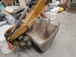 3#4853 Miniescavatore Cat cingolato