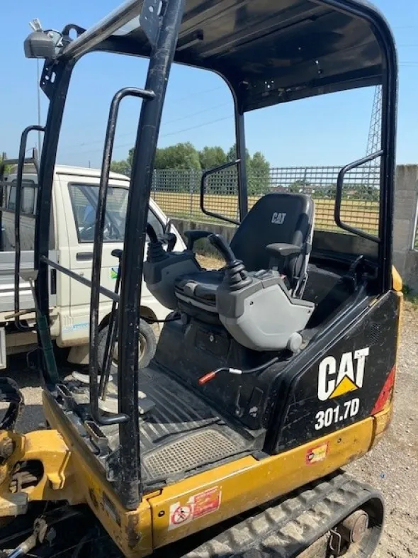 Mini escavatore Caterpillar 301.7