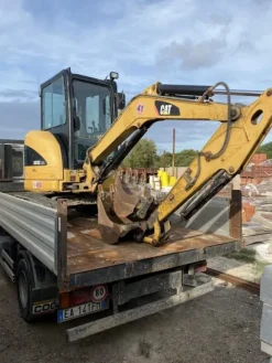 44#5562 Miniescavatore cingolato Caterpillar