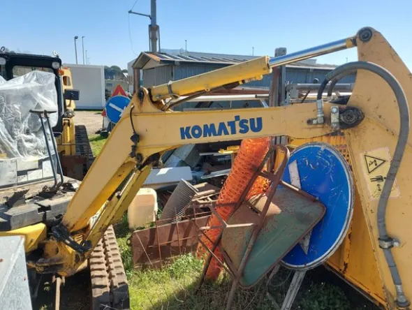 13#6166 Miniescavatore Komatsu PC16