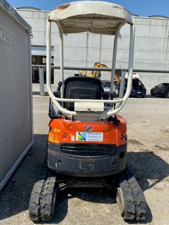 Mini escavatore Kubota U15 3