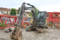 18#4313 Miniescavatore Volvo