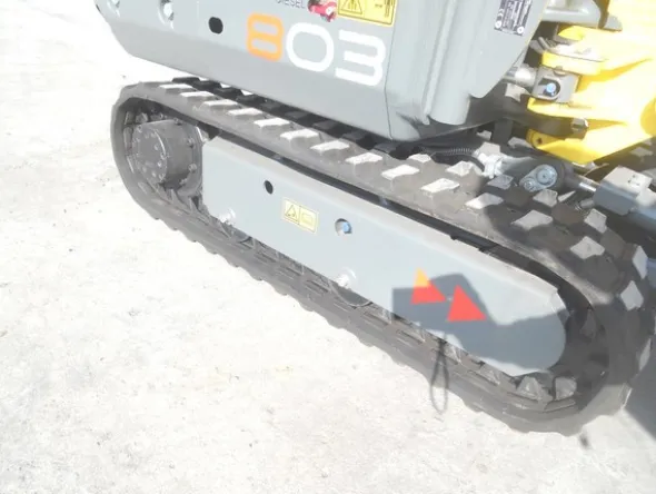 2#5024 Mini escavatore Wacker Neuson 803