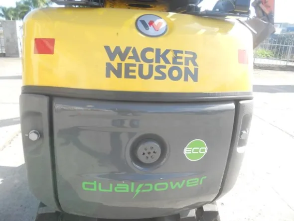 2#5024 Mini escavatore Wacker Neuson 803