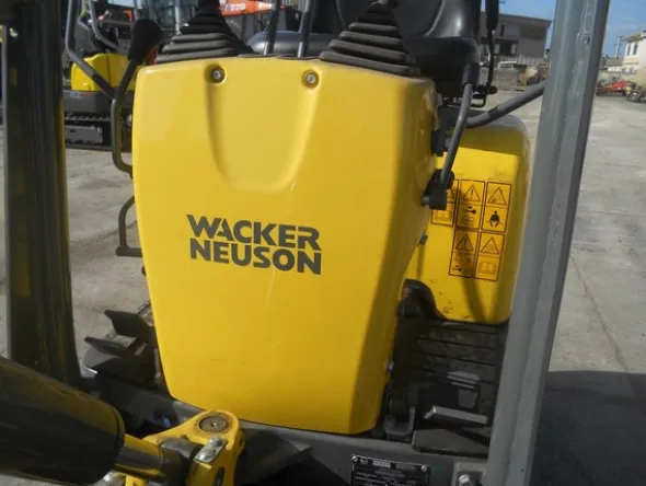 2#5024 Mini escavatore Wacker Neuson 803