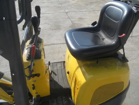 2#5024 Mini escavatore Wacker Neuson 803
