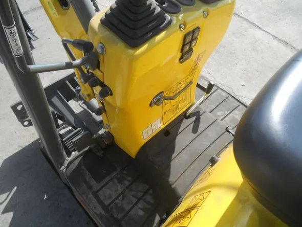 2#5024 Mini escavatore Wacker Neuson 803