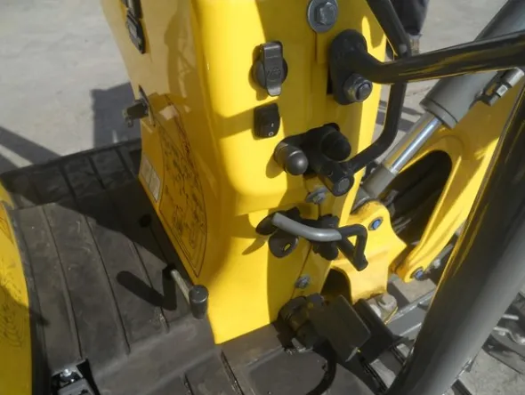 2#5024 Mini escavatore Wacker Neuson 803