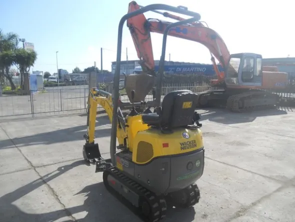 2#5024 Mini escavatore Wacker Neuson 803