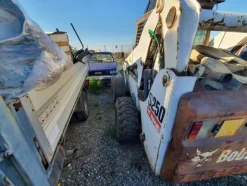 7#6105 Mini pala Bobcat