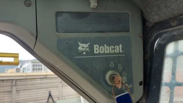 24#6222 Minipala Bobcat 753