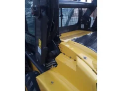 Mini Pala caricatrice skid loader bobcat New Holland L218