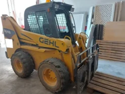 3#8118 Minipala gommata Gehl 6640
