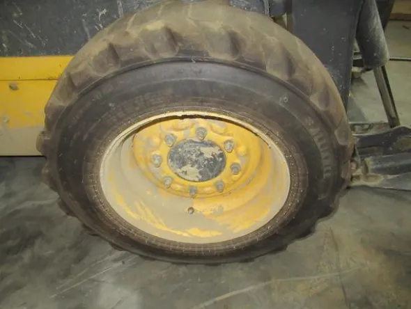 6#3444 Minipala semovente New Holland