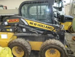 7#3444 Minipala semovente New Holland