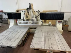 MN1108-1517 Centro di lavoro SCM
