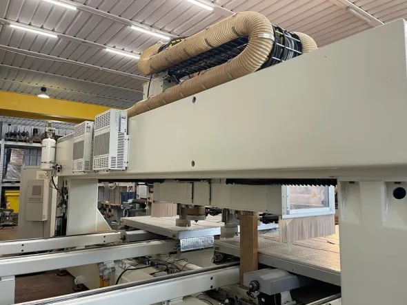 MN1108-1517 Centro di lavoro SCM