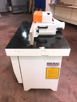 MN859 - 1137Toupie marca Formula