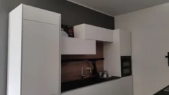 Mobile cucina ad angolo, completo di elettrodomestici