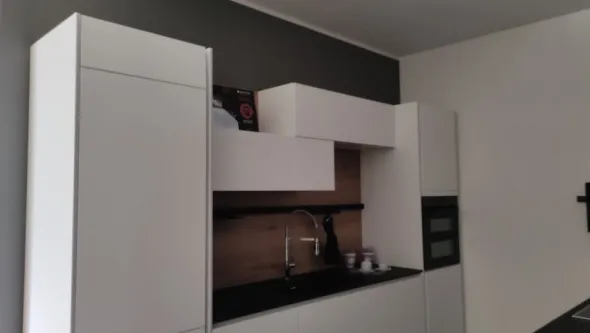 Mobile cucina ad angolo, completo di elettrodomestici