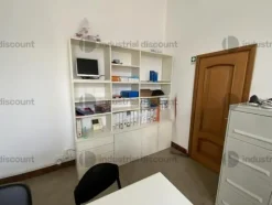 16#8768 Mobili ed arredi da ufficio