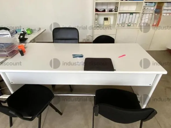 16#8768 Mobili ed arredi da ufficio