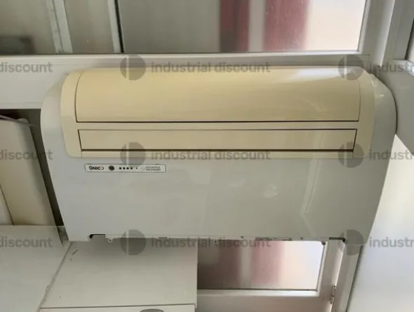 16#8768 Mobili ed arredi da ufficio