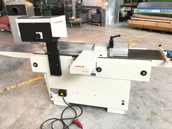 MO760-1026 Pialla a filo F410 Class SCM