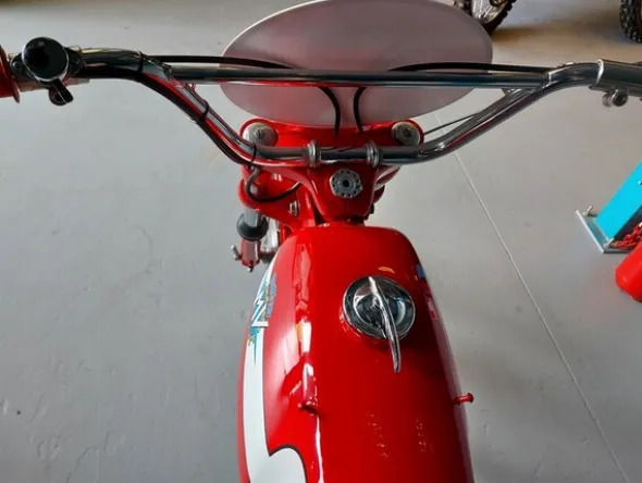 46#6030 Moto Augusta MV 125