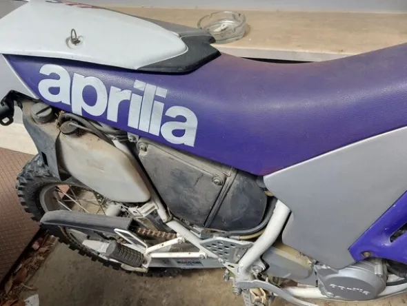 45#7915 Motociclo Aprilia