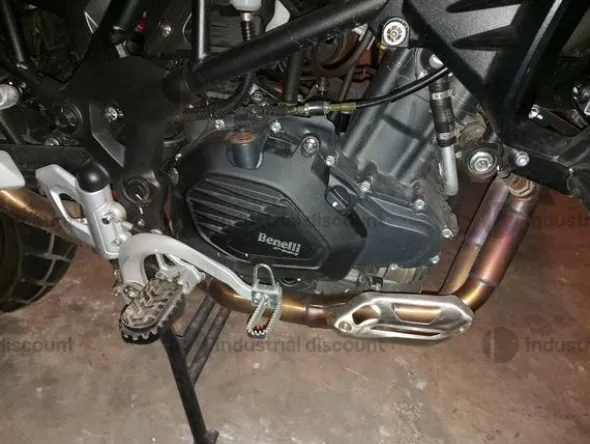 2#8907 Motociclo Benelli