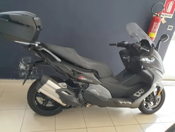 22#6268 Motociclo BMW C650 Sport