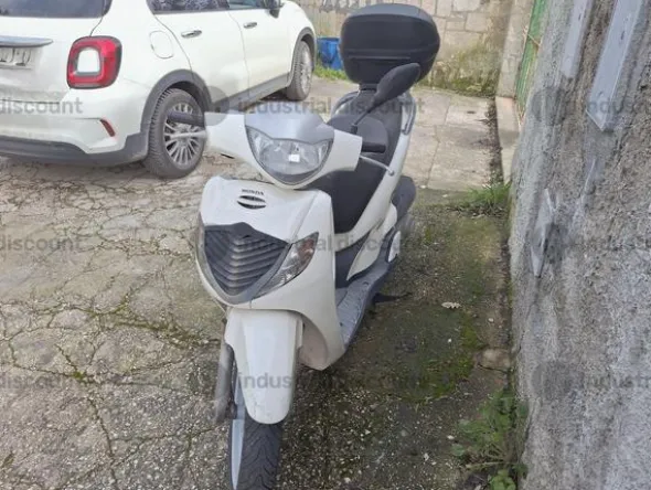 13#9860 Motociclo Honda