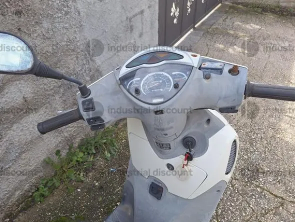 13#9860 Motociclo Honda
