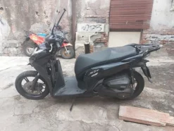 1#8802 Motociclo Honda SH