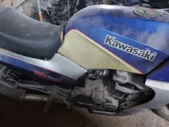 11#5392 Motociclo Kawasaki ZX 900