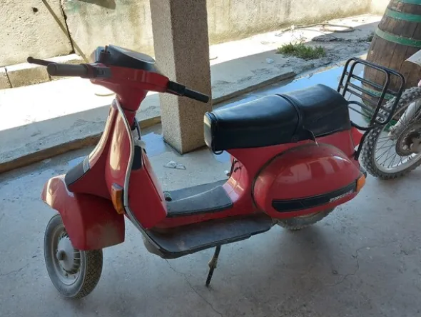 5#5606 Motociclo Piaggio