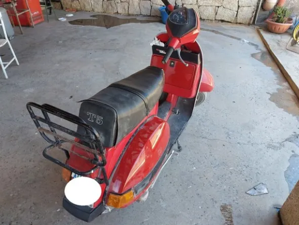 5#5606 Motociclo Piaggio