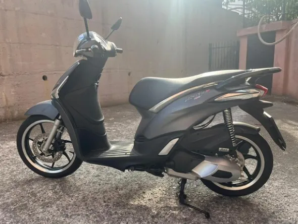 4#7856 Motociclo Piaggio Liberty