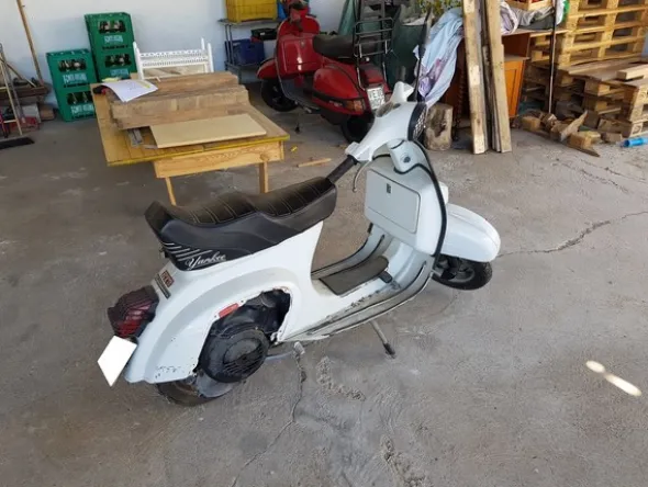 13#5322 Motociclo Piaggio Vespa 125