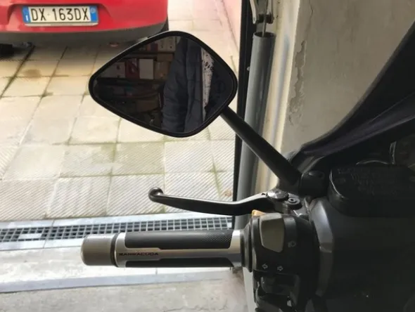 3#4972 Motociclo Yamaha TMax