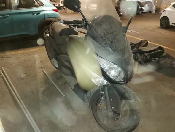 1#6119 Motociclo Yamaha T- MAX