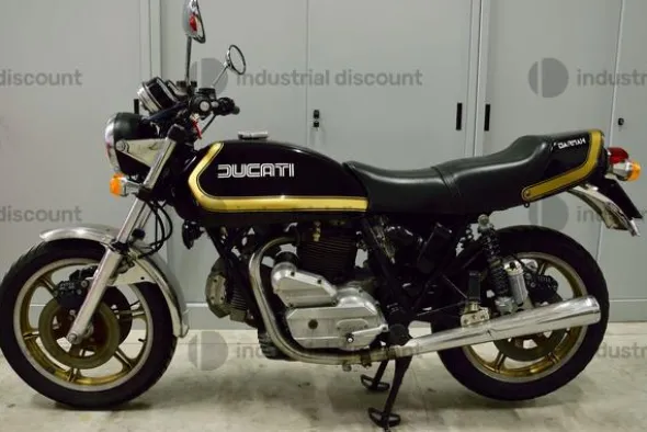 16#9982 Moto Ducati 900 Darmah