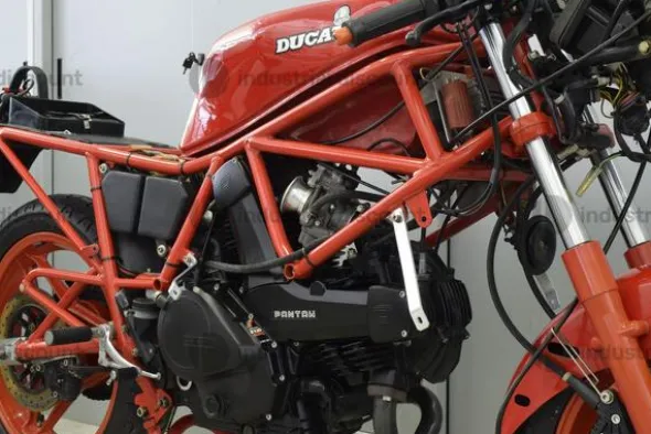 9#9982 Moto Ducati 350 F3