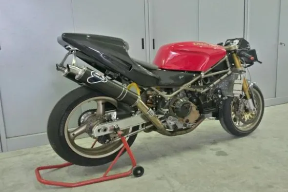 40#3672 Moto Ducati 888 Racing