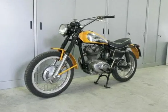 9#3672 Moto Ducati Scrambler 250cc