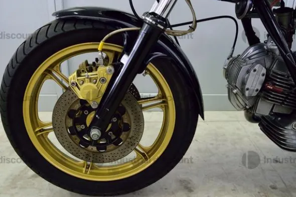18#9982 Moto Ducati SS 900 Supersport