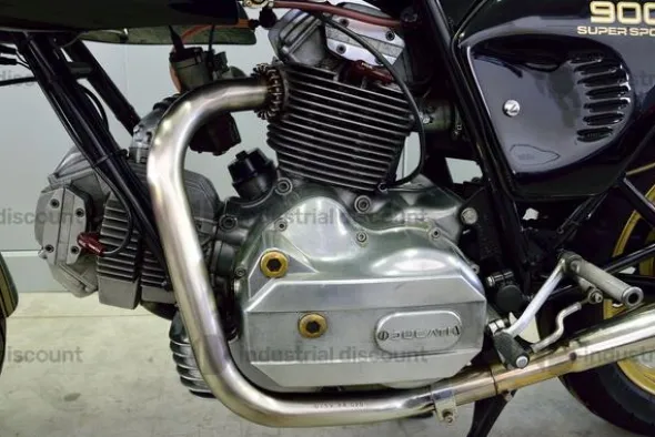 18#9982 Moto Ducati SS 900 Supersport
