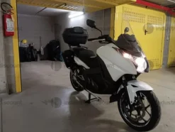 2#10062 Moto Honda Integra